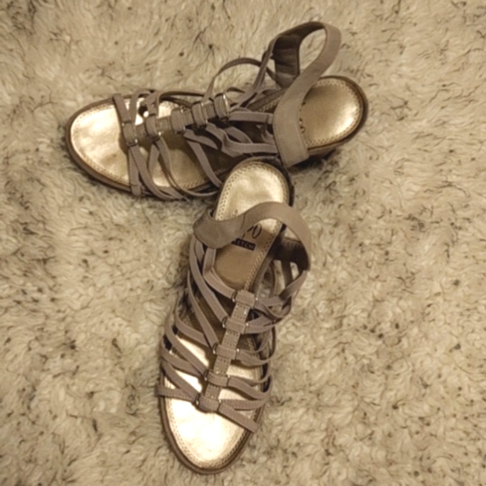 Impo Stretch Wedges